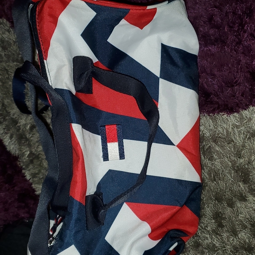 tommy hilfiger cross body bag